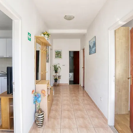 With Parking Space Stupin Celine, - 23812 Rogoznica (Sibenik-Knin)