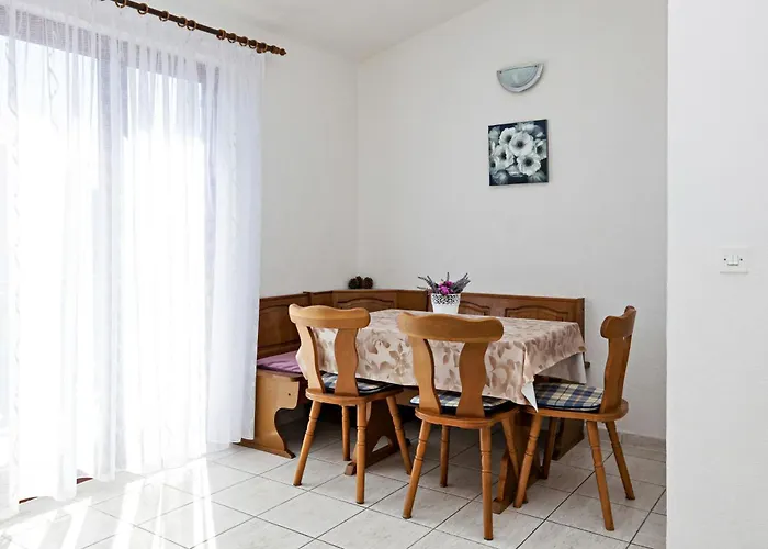 Daire With Parking Space Stupin Celine, - 23812 Rogoznica (Sibenik-Knin)