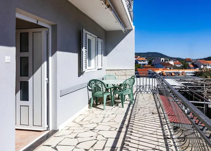 With Parking Space Stupin Celine, - 23812 * Rogoznica (Sibenik-Knin)